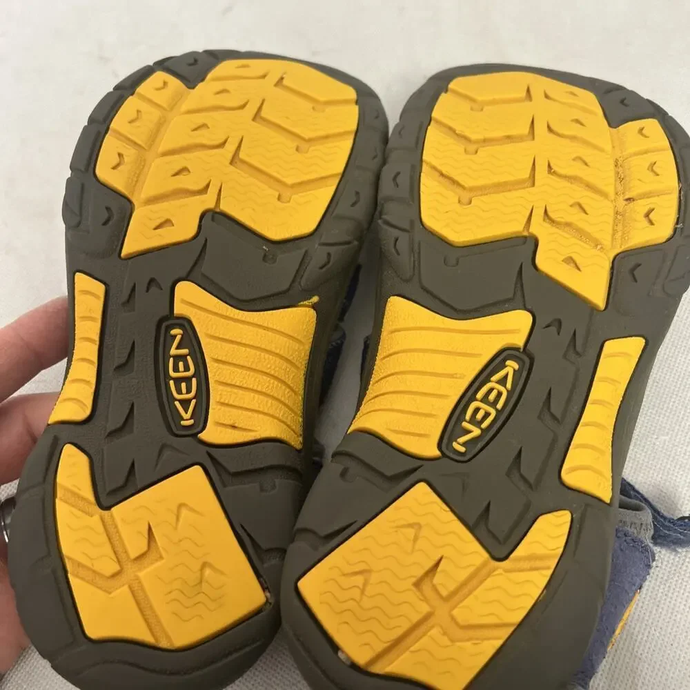 Keen Big Kids Newport H2 Sandals Size 4 Blue Yellow Quick Dry Waterproof